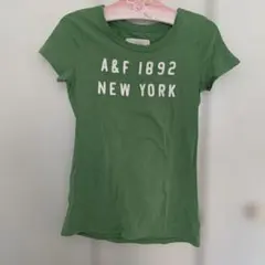 Abercrombie & Fitch グリーン Tシャツ
