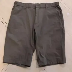 UNIQLO Theory ショートパンツ ハーフパンツ カーキのサムネイル