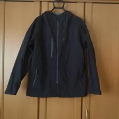 週末限定価格 ユニクロ　黒　ジャケット　メンズМ