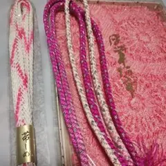 自宅保管品です✨美品　正絹　帯揚　帯締め 3点セット　着物小物　ピンク、白、銀