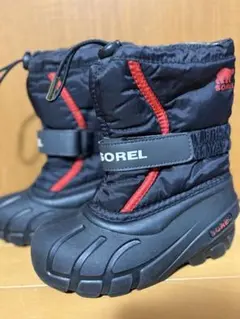 SOREL 子ども用ブーツ 黒/赤