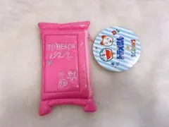 3COINS ドラえもん どこでもドア ポーチ ピンク　新品未使用のサムネイル