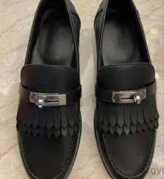 タッセルブラックローファー　シルバー金具付き