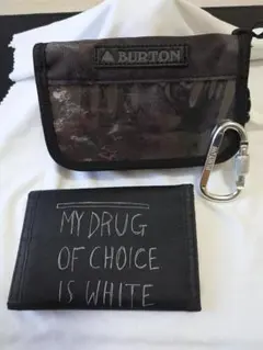 BURTON バートン パスケース ウォレット 財布 ２種類 カラビナ付き 美品
