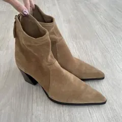 ZARA ベージュ スエード ポインテッドトゥ ブーティ