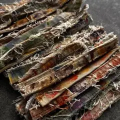 A11 デニムリメイク　ペイントデニム　ステッチ　はぎれ　30本