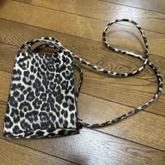 MACARONIC STYLショルダーバッグ　豹柄　新品未使用　スマホバッグのサムネイル