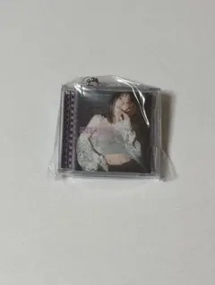 LE SSERAFIM DIFFERENT CDキーホルダー