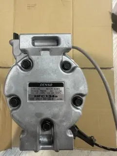 DENSO エアコンコンプレッサー 10S13C 447220-3385のサムネイル