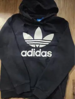 adidas パーカー