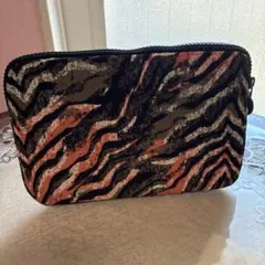 Kipling ゼブラ柄ポーチ