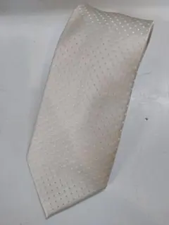 《値下げOK》YUKI TORII HOMME ネクタイピンドット　ホワイト