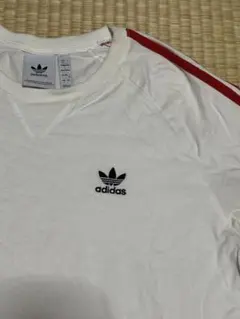 adidas ホワイト/レッド Tシャツ