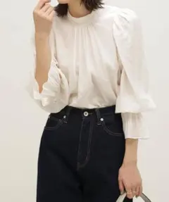 nano universe ナノユニバース　アイボリー 長袖 フレア袖 ブラウス