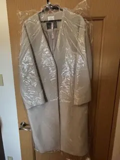 ベージュ ロングコート