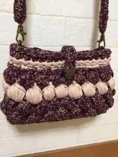 ハンドメイド  Ｔシャツヤーンのショルダーバッグ