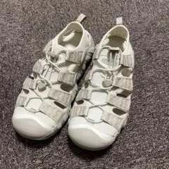 Item thumbnail for item 18044972-e250-4d73-bdcc-e8b4de7d17f1