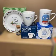 未使用PEANUTS スヌーピー マグカップ・皿・ガラス瓶セット