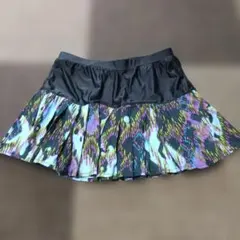 テニススコート 総柄 プリーツ 美品のサムネイル