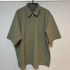 BEAMS ハーフジップ 半袖シャツ オリーブ Lのサムネイル