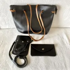 黒のトートバッグとポーチセット