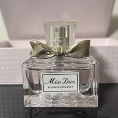 Miss Dior Blooming Bouquet セット