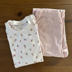 西松屋　女の子長袖パジャマ130 いちご柄