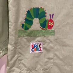 【はらぺこあおむし】の長袖エプロン エプロンや、保育士さんの仕事着に