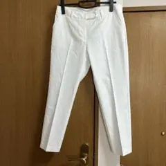 ウンディッチノーベ　ホワイトのパンツ　サイズ42