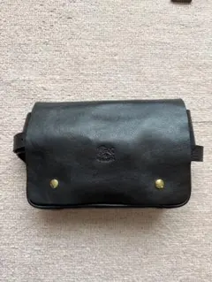 イルビゾンテ　ボディバッグ　ウエストポーチ