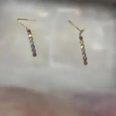 お値下げ。10金7色マルチカラー幸運ピアス