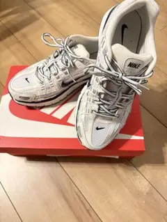 NIKE P-6000 スニーカー ホワイト ネイビー27cmのサムネイル