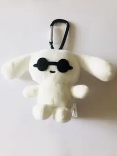 アイシナモロール　マスコット　ぬいぐるみ　サングラス