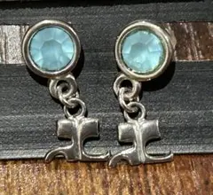 小山田様専用　クレージュ　ロゴ付きピアス