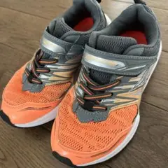 キッズ スニーカー オレンジ グレー
