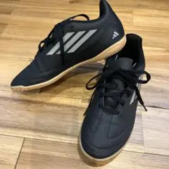 adidas ブラック フットサルシューズ　22.5㎝