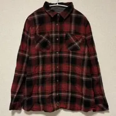 LEGENDARY WHITETAILS ネルシャツ M 赤 黒 綿 ロゴ刺繍のサムネイル