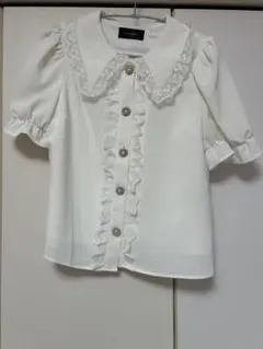 evelyn 襟フリルビジューブラウス