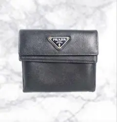 상태좋음 PRADA プラダ 三つ折り財布 サフィアーノレザー ブラック 三角ロゴ