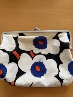 マリメッコがま口ポーチ