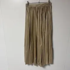 クラシカルエルフ　フェイクレザー　ベージュ プリーツロングスカート