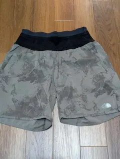 THE NORTH FACE 迷彩ショートパンツ　メンズLサイズ