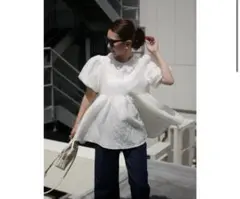 襟付きパフスリーブ　ペプラムブラウス