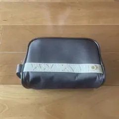 Item thumbnail for item 64280528-27fc-4eb0-9253-2620da56925b