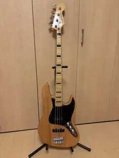 Squier by Fender Jazz Bassのサムネイル