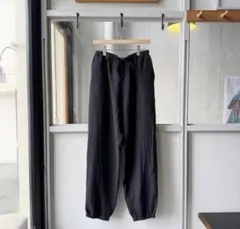 【どんさま専用】COMOLI /26ss /パンツ/FADE BLACK/1のサムネイル