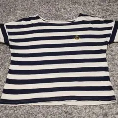 紺色ボーダーTシャツ