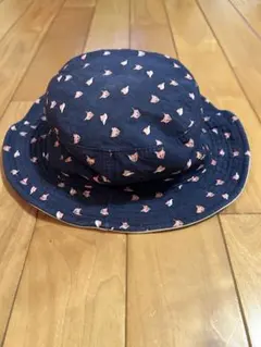 BELLUNGA キツネ柄 ハット　ソフトワイヤー入り 紺色
