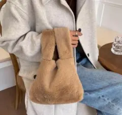 ベージュ　ファーバッグ　ハンドバッグ　トートバッグ