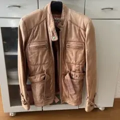 Item thumbnail for item 5cd32e6e-6cc0-4b23-99b2-c2b844e5a3e4